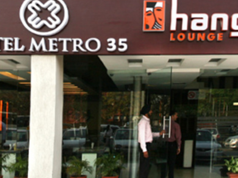 Fabhotel Metro35 จัณฑีครห์ ภายนอก รูปภาพ